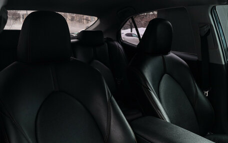 Toyota Camry, 2019 год, 2 299 000 рублей, 17 фотография