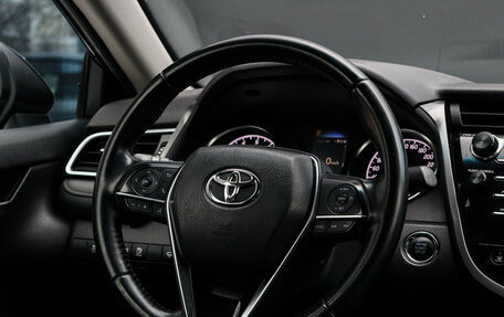 Toyota Camry, 2019 год, 2 299 000 рублей, 21 фотография