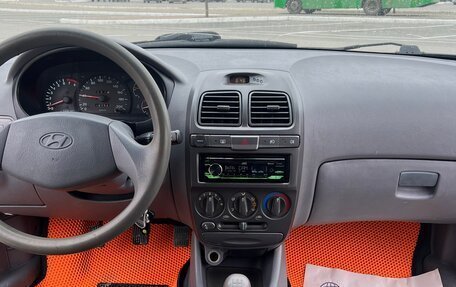 Hyundai Accent II, 2005 год, 410 000 рублей, 10 фотография