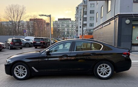 BMW 5 серия, 2021 год, 2 950 000 рублей, 6 фотография