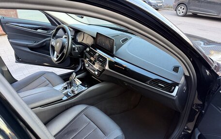 BMW 5 серия, 2021 год, 2 950 000 рублей, 11 фотография