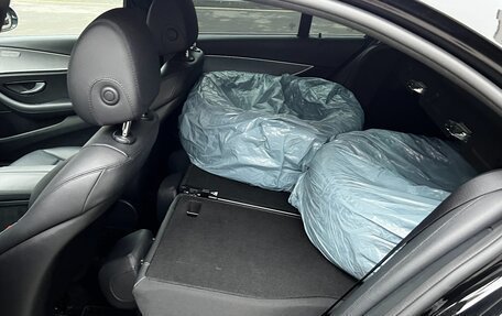 Mercedes-Benz E-Класс, 2019 год, 3 150 000 рублей, 10 фотография