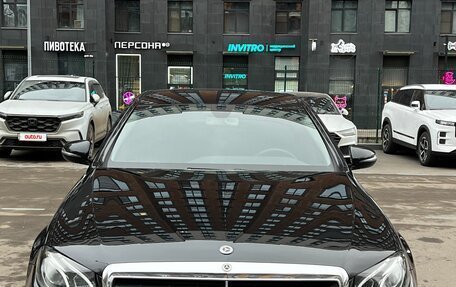 Mercedes-Benz E-Класс, 2019 год, 3 150 000 рублей, 7 фотография