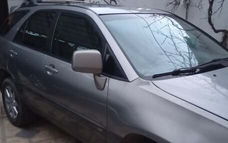 Lexus RX IV рестайлинг, 2001 год, 600 000 рублей, 3 фотография