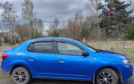 Renault Logan II, 2016 год, 850 000 рублей, 3 фотография