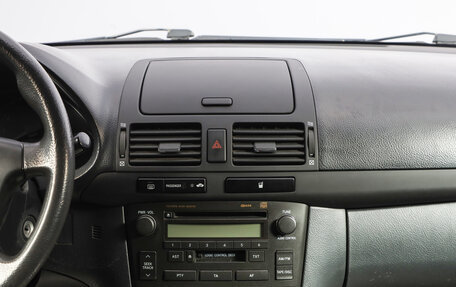 Toyota Avensis III рестайлинг, 2005 год, 699 000 рублей, 11 фотография