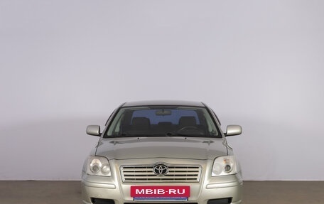 Toyota Avensis III рестайлинг, 2005 год, 699 000 рублей, 2 фотография
