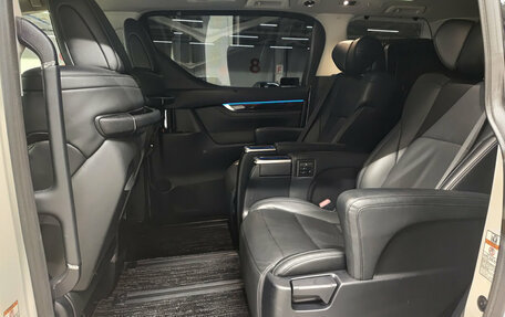 Toyota Alphard III, 2019 год, 4 999 000 рублей, 15 фотография