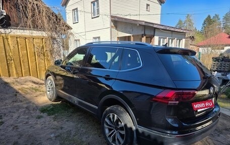 Volkswagen Tiguan II, 2019 год, 3 000 000 рублей, 4 фотография