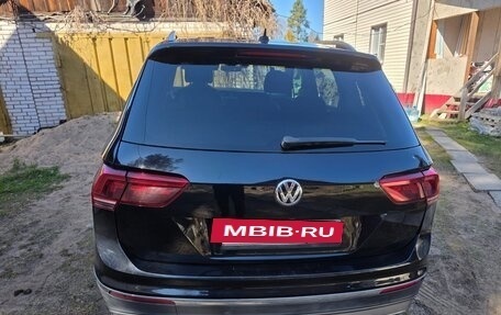 Volkswagen Tiguan II, 2019 год, 3 000 000 рублей, 6 фотография
