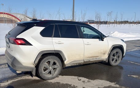 Toyota RAV4, 2020 год, 3 650 000 рублей, 3 фотография