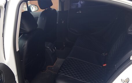 Peugeot 408 I рестайлинг, 2016 год, 830 000 рублей, 14 фотография