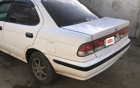 Nissan Sunny B15, 2000 год, 300 000 рублей, 2 фотография
