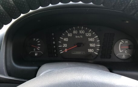 Nissan Sunny B15, 2000 год, 300 000 рублей, 8 фотография