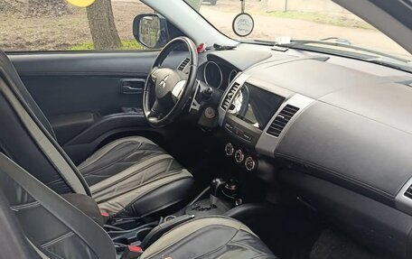 Mitsubishi Outlander III рестайлинг 3, 2012 год, 1 350 000 рублей, 8 фотография