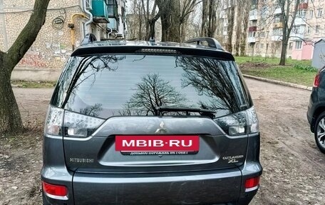 Mitsubishi Outlander III рестайлинг 3, 2012 год, 1 350 000 рублей, 2 фотография