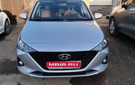 Hyundai Solaris II рестайлинг, 2020 год, 1 700 000 рублей, 1 фотография