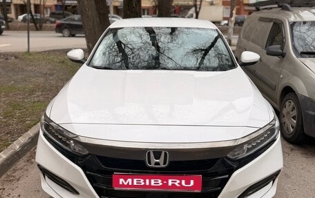 Honda Accord IX рестайлинг, 2020 год, 2 300 000 рублей, 1 фотография