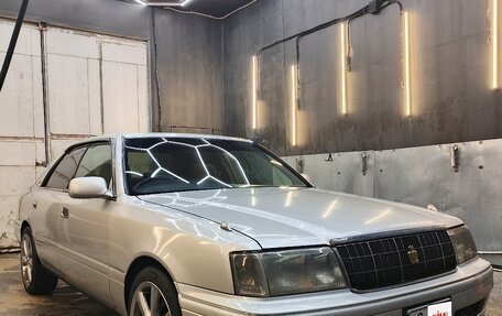 Toyota Crown, 1999 год, 920 000 рублей, 1 фотография