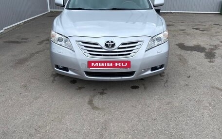 Toyota Camry, 2008 год, 900 000 рублей, 1 фотография