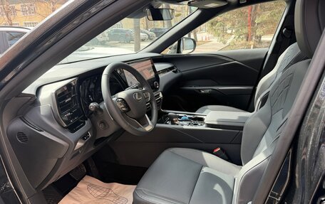 Lexus RX IV рестайлинг, 2025 год, 7 470 000 рублей, 15 фотография