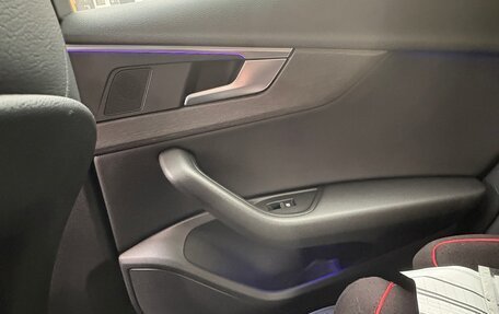 Audi A4, 2017 год, 2 000 000 рублей, 12 фотография