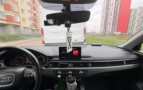 Audi A4, 2017 год, 2 000 000 рублей, 13 фотография