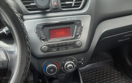 KIA Rio III рестайлинг, 2014 год, 930 000 рублей, 7 фотография