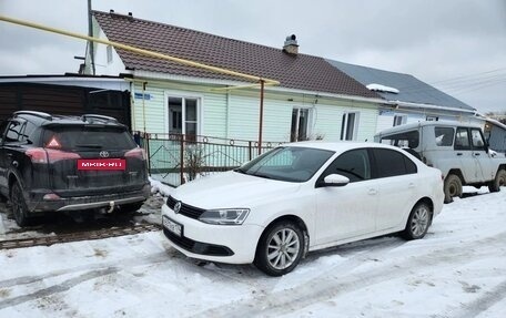 Volkswagen Jetta VI, 2014 год, 950 000 рублей, 3 фотография