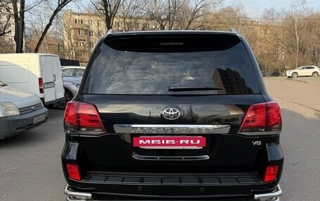 Toyota Land Cruiser 200, 2011 год, 2 400 000 рублей, 4 фотография