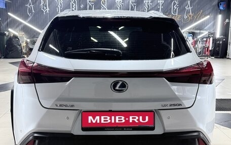 Lexus UX I, 2020 год, 3 700 000 рублей, 5 фотография