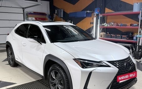Lexus UX I, 2020 год, 3 700 000 рублей, 2 фотография
