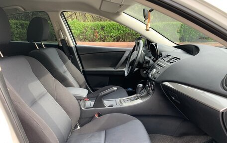 Mazda 3, 2010 год, 750 000 рублей, 24 фотография