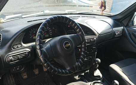 Chevrolet Niva I рестайлинг, 2017 год, 850 000 рублей, 5 фотография