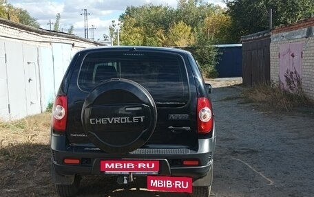 Chevrolet Niva I рестайлинг, 2017 год, 850 000 рублей, 4 фотография