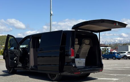Mercedes-Benz V-Класс, 2024 год, 22 000 000 рублей, 7 фотография
