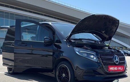 Mercedes-Benz V-Класс, 2024 год, 22 000 000 рублей, 10 фотография