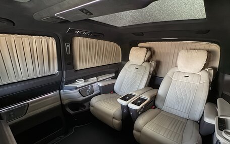 Mercedes-Benz V-Класс, 2024 год, 22 000 000 рублей, 14 фотография