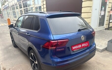 Volkswagen Tiguan II, 2020 год, 2 350 000 рублей, 3 фотография