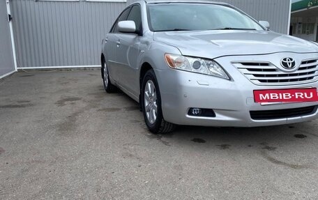 Toyota Camry, 2008 год, 900 000 рублей, 5 фотография