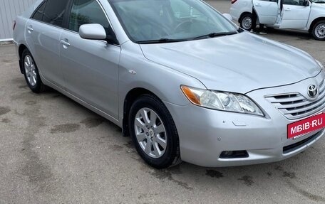 Toyota Camry, 2008 год, 900 000 рублей, 4 фотография