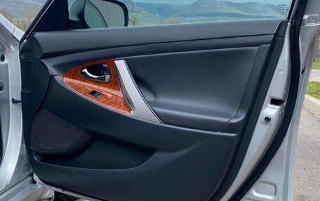 Toyota Camry, 2008 год, 900 000 рублей, 19 фотография