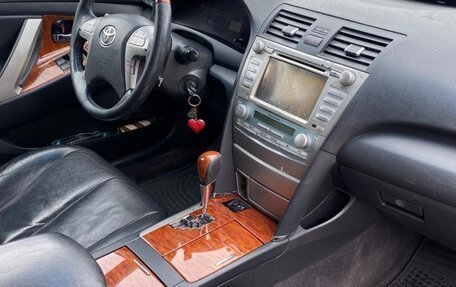 Toyota Camry, 2008 год, 900 000 рублей, 15 фотография