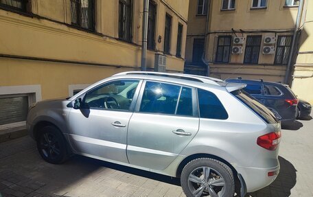 Renault Koleos I рестайлинг 2, 2011 год, 1 200 000 рублей, 28 фотография