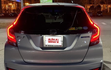 Honda Fit III, 2018 год, 1 140 000 рублей, 29 фотография