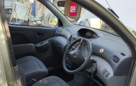 Toyota FunCargo, 2000 год, 230 000 рублей, 10 фотография
