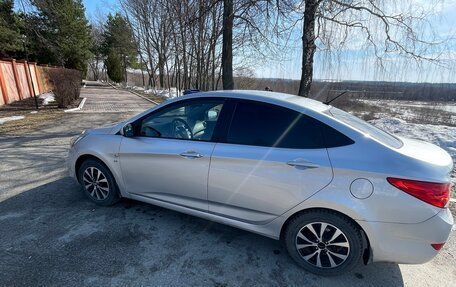 Hyundai Solaris II рестайлинг, 2012 год, 750 000 рублей, 4 фотография