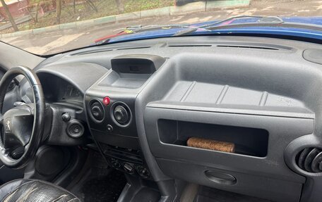 Peugeot Partner II рестайлинг 2, 2009 год, 260 000 рублей, 5 фотография