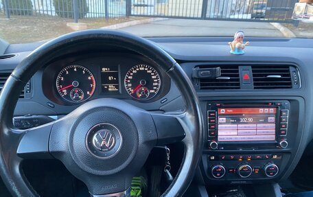 Volkswagen Jetta VI, 2013 год, 1 000 000 рублей, 7 фотография