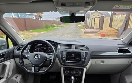 Volkswagen Tiguan II, 2017 год, 2 500 000 рублей, 4 фотография